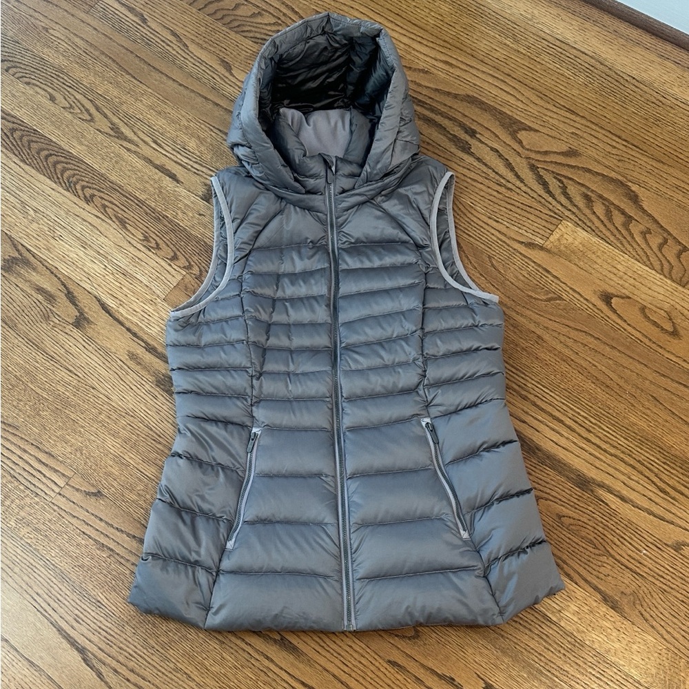 lululemon athletica Gray Quilted Hooded Puffer Vest